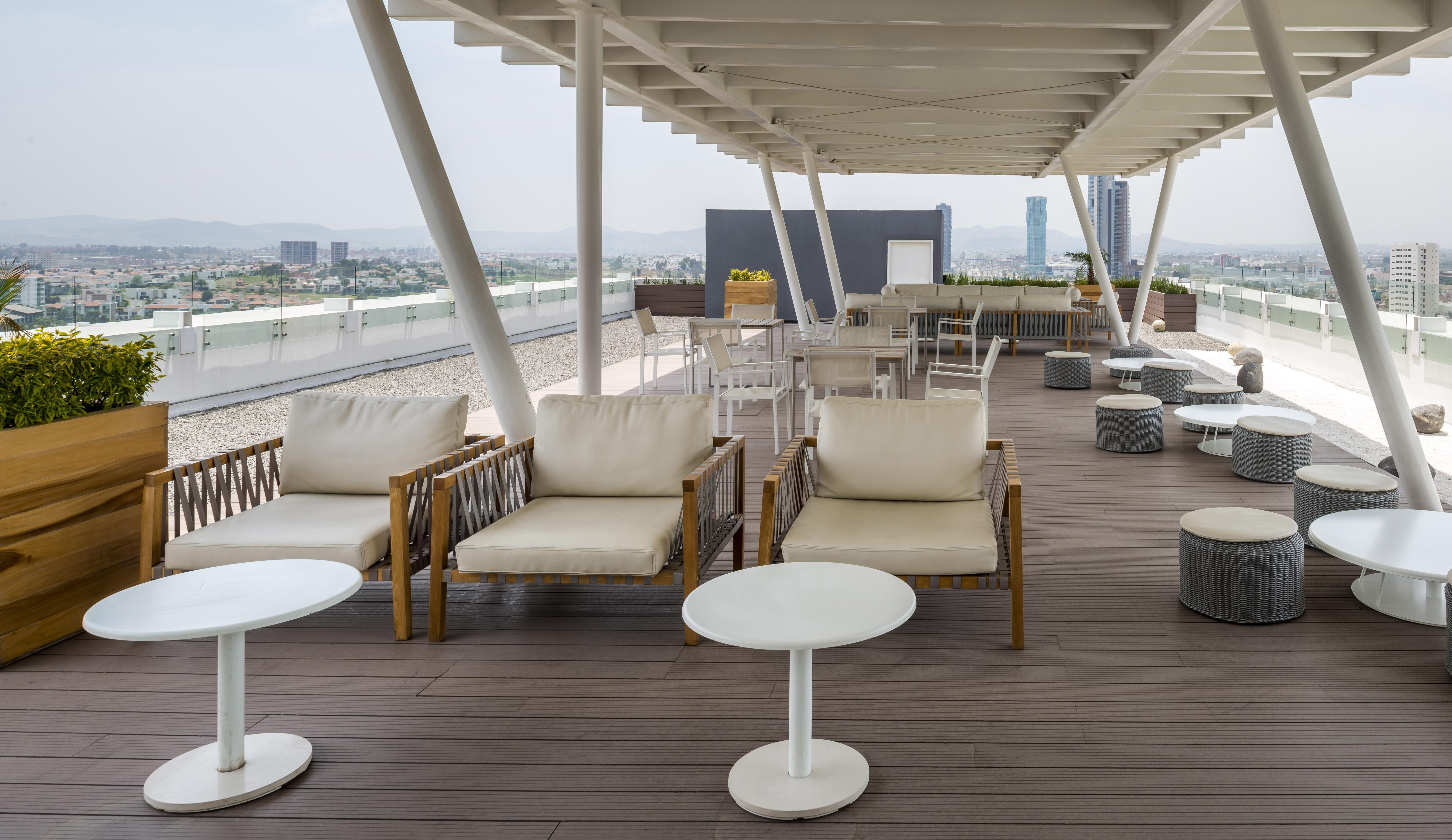 Camino Real Puebla Angelopolis Otel Dış mekan fotoğraf Rooftop lounge