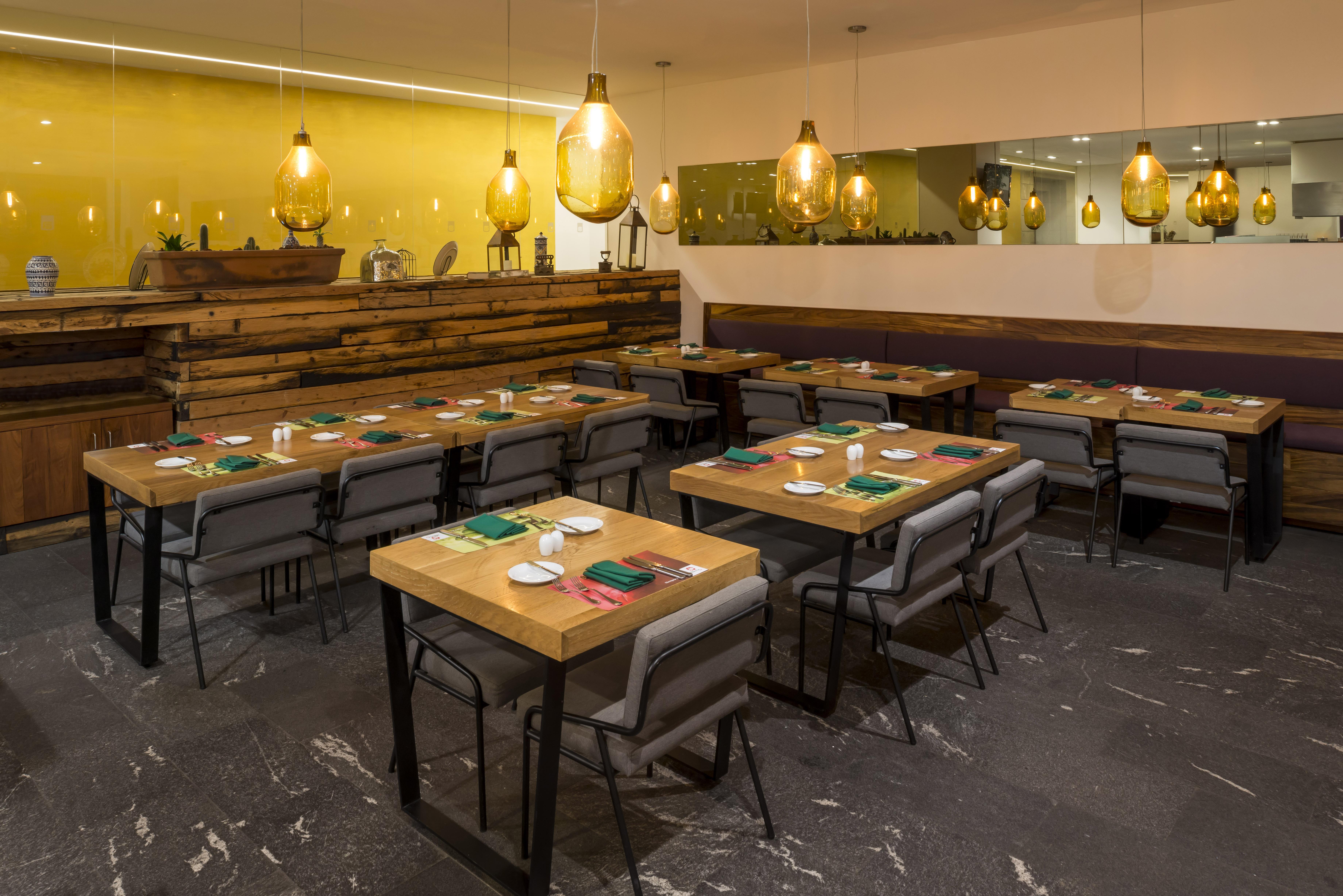 Camino Real Puebla Angelopolis Otel Dış mekan fotoğraf Restaurant interior