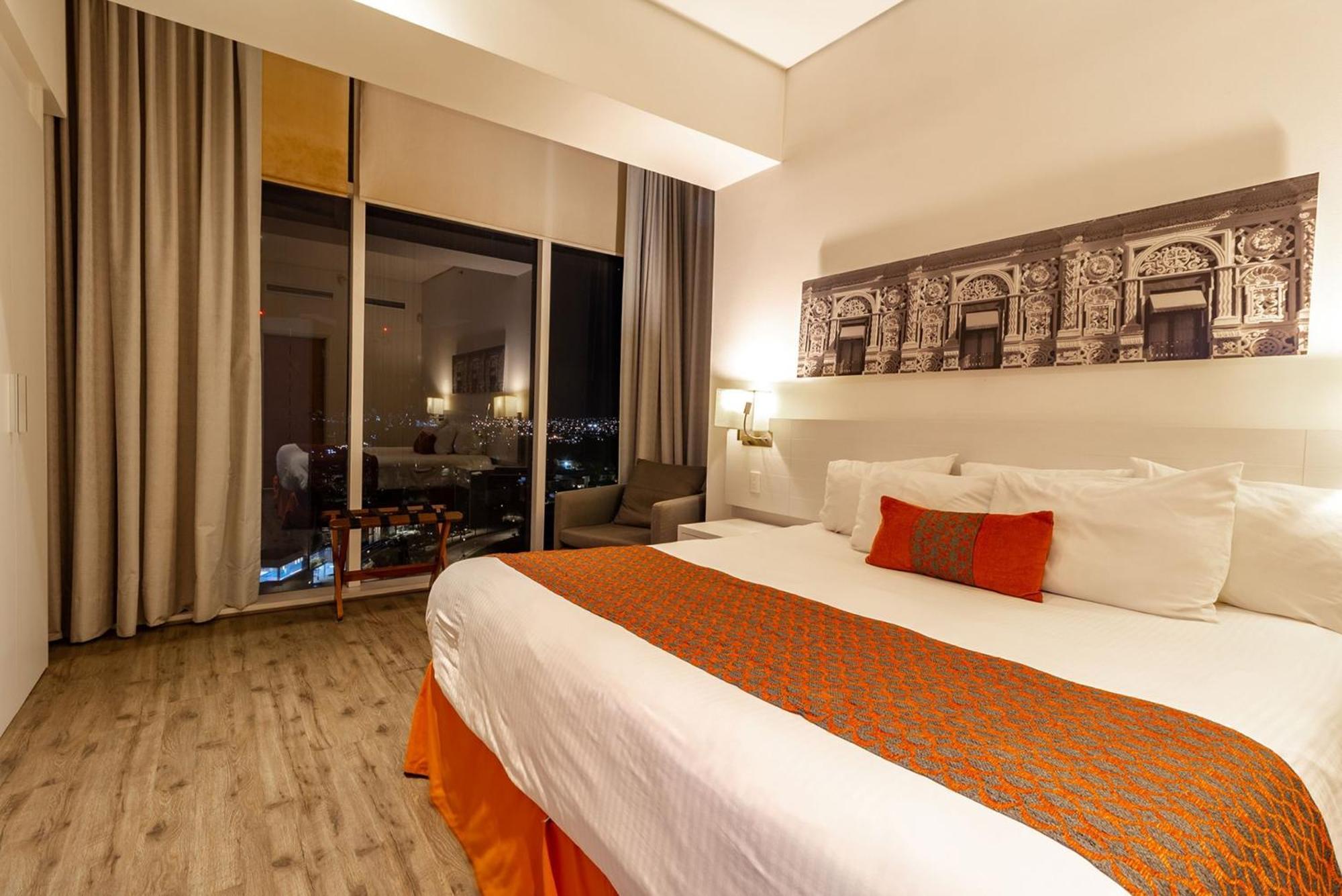 Camino Real Puebla Angelopolis Otel Dış mekan fotoğraf Deluxe Room